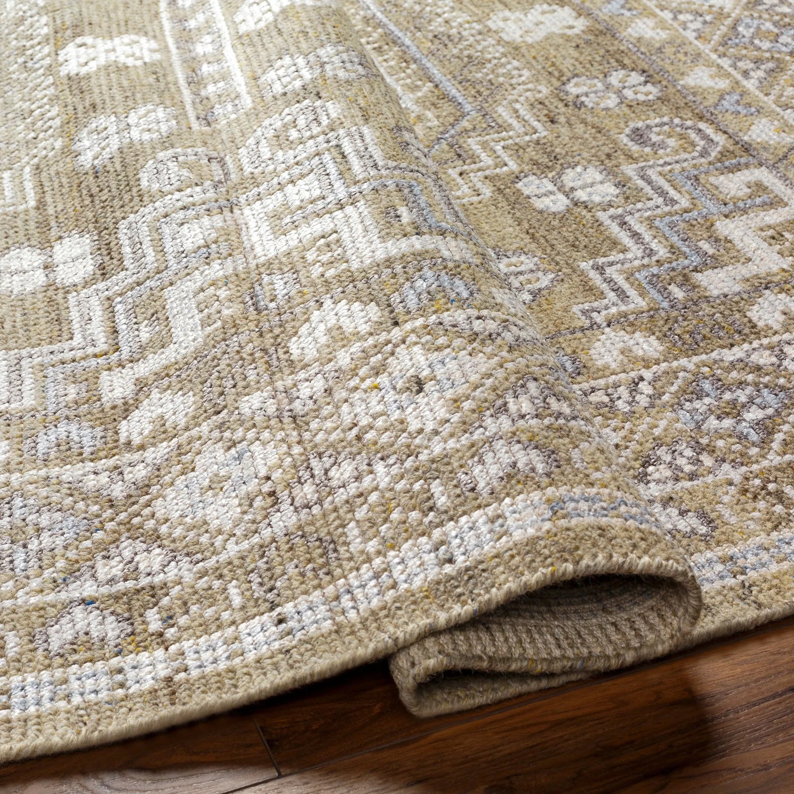 Maia Rug