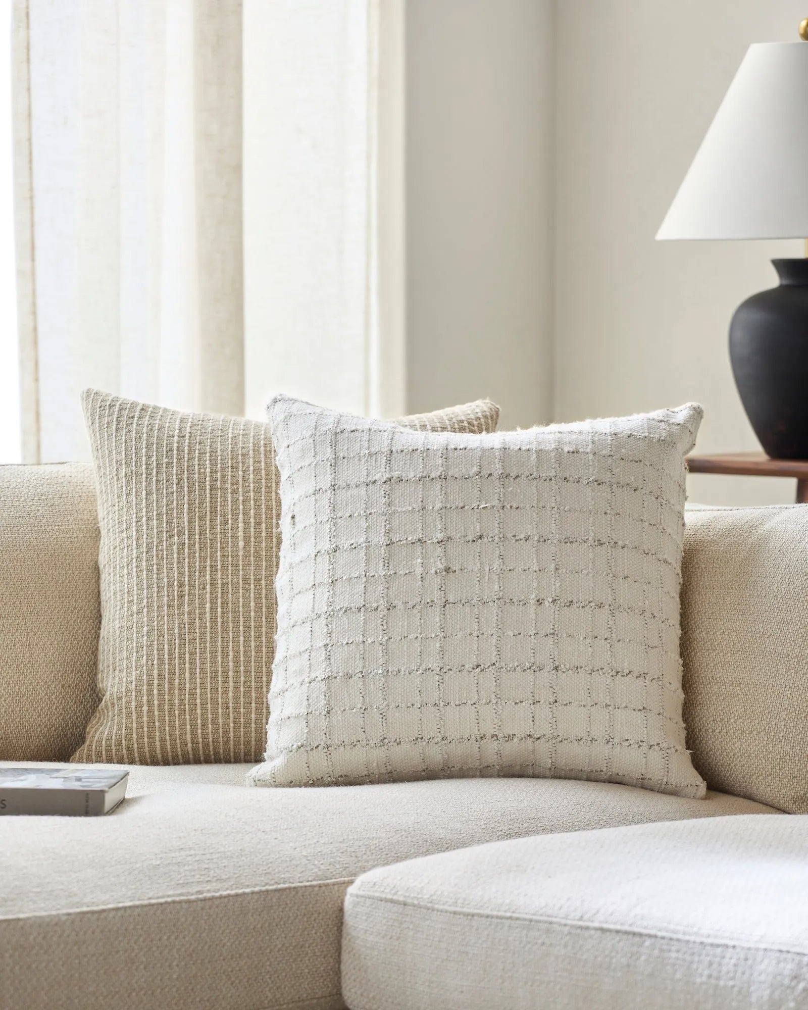 Elara Pillow